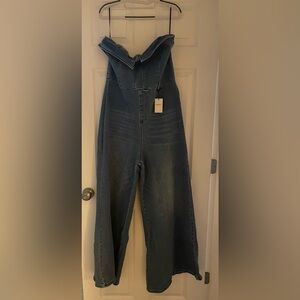 Forever 21  Sleeveless Sweetheart Neckline Denim Flare Jumpsuit